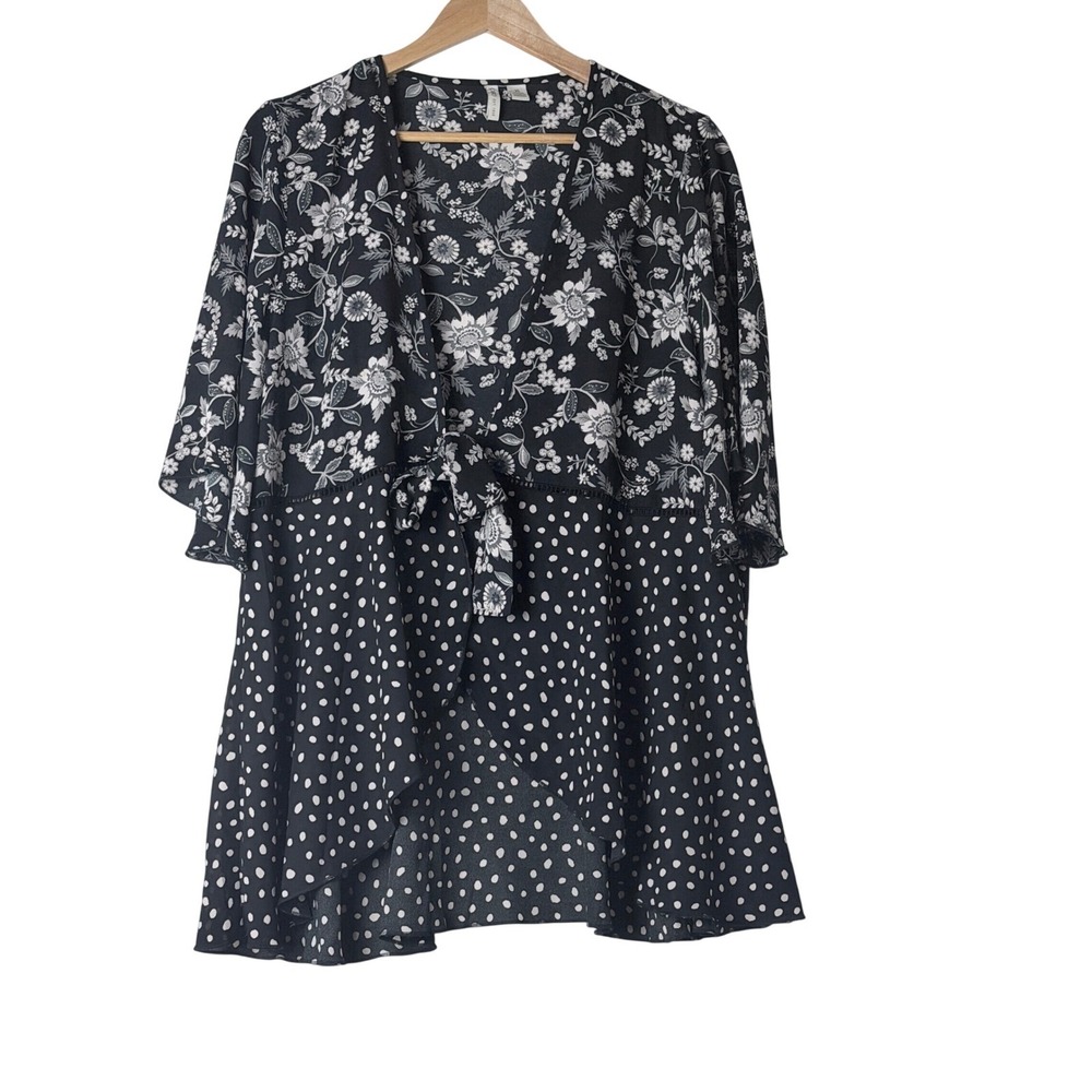 Black & White Floral-Print Tie-Front Women's Sweater